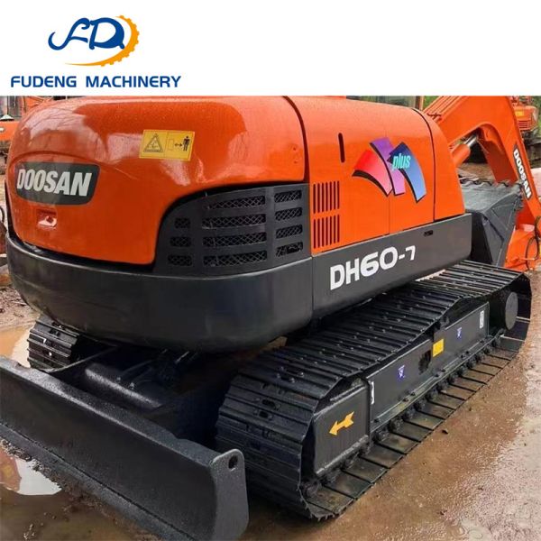 Hot Sale Reliable Used Crawler Excavator with Hydraulic System 6Ton Excavator for Construction Mining