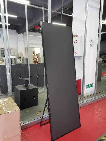 GOB P1.8 P2.5 Écran d'affiche à LED intérieur Affichage numérique à LED pour bannière Portable Led Video Wall avec roues Pour magasin de salons