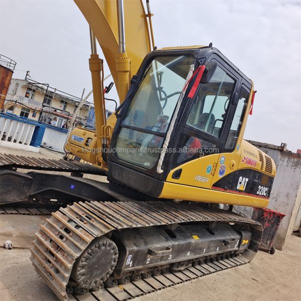 Used Cat 320C Crawler Excavator 20 Tons 2018 Good Condition with 0.9 Bucket Capacity