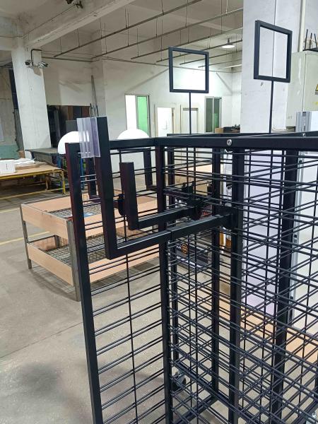 Robust 4 Way Wire Mesh Display Rack Rolling Gridwall Display Powder Coated AT-0168