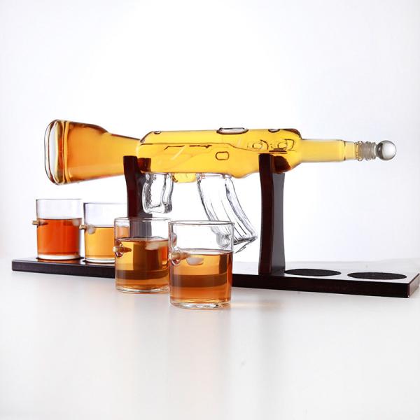Handmade Glass Wine Decanter M416 Gun Shaped Easy To Use OEM / ODM Service