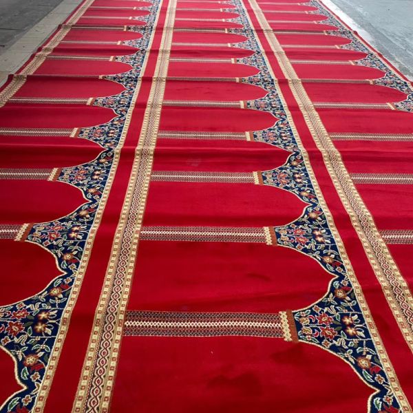 Jute Backing Muslim Prayer Rug Wall to Wall Prayer Carpet Roll for Mosque in Home