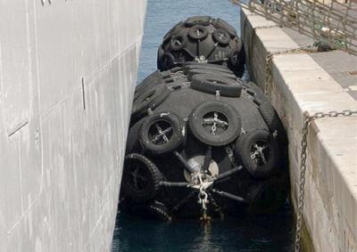 Rubber Pneumatic Fenders For Ships Floating Yokohama Offshore Fender