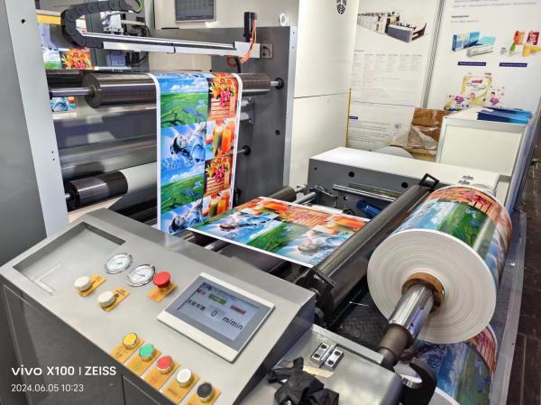 UV Ink Corrugated Flexo Printing Machine High Accuracy For White Cardboard Paper