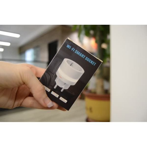Mini Outlet Wireless Socket WIFI Smart Plug Cold / Warm White LED Color AC 100~240V