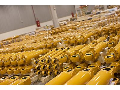 Ram Excavator Hydraulic Cylinder / Cylinder Arm Excavator 50 - 300mm Stroke