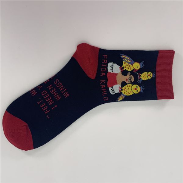 39-42 Fashionable Cotton Socks Designer Woman Long Thermal Women Socks Print Pattern