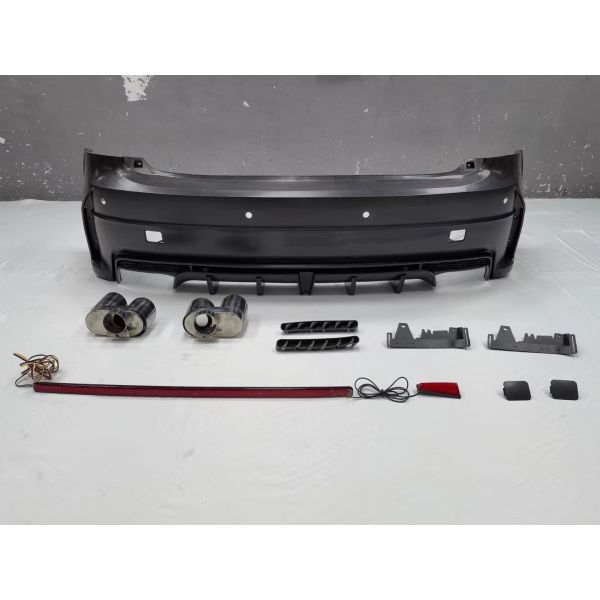 New Arrivals Injection pp Body Kit Rear Bumper Upgrade Phantom Style Car Bumper for Lexus IS250 IS300 2006-2012