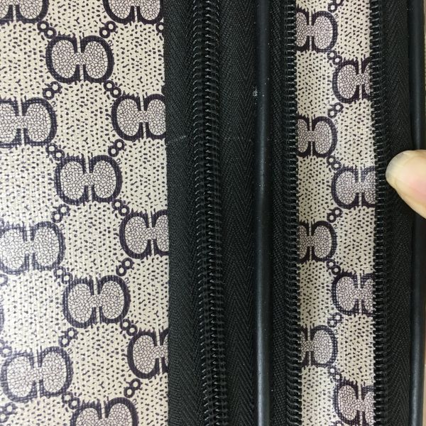 Многофункциональный рюкзак из полиэтиленового полиэтиленового полиэтиленового полиэтиленового полиэтилена