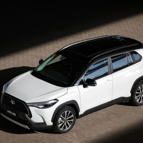 4460x1825x1620 Gasoline Toyota Corolla Cross 2.0L Petrol SUV 4 Doors 5 Seats For Home