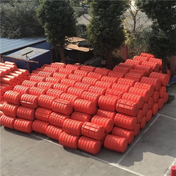 Instalação fácil Barreiras flutuantes Resistência à tração Cobertura de HDPE reciclável