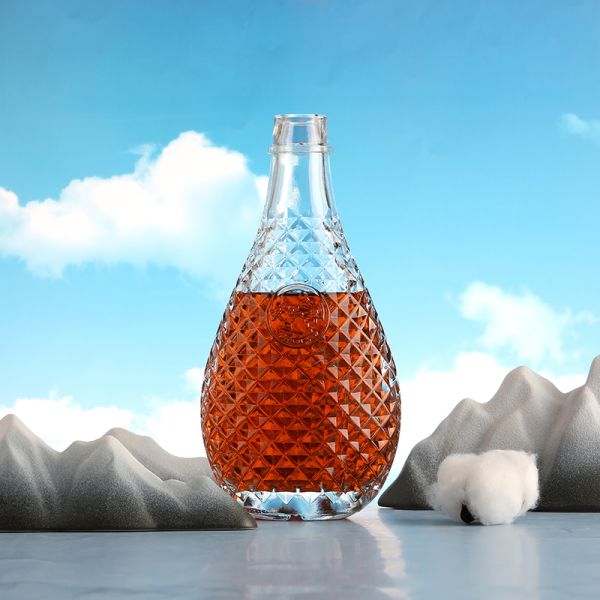 Fancy Shape Empty Spirit Liquor Alcohol Glass Bottles Suitable for Beverage Industry