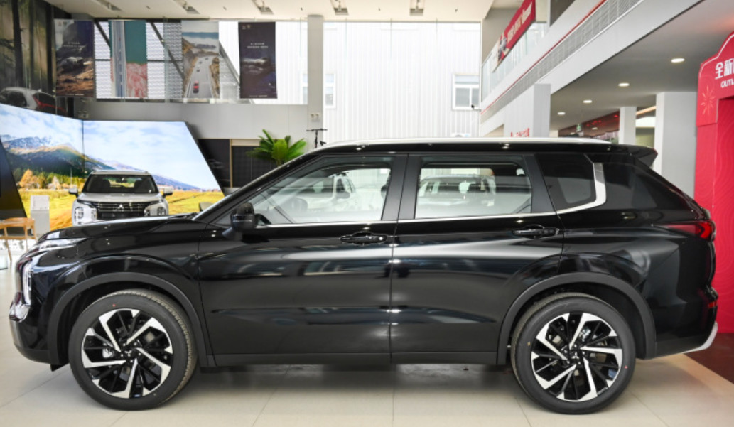 Привода 2-колеса cvt 1.5t Outlander 2023 Мицубиси места версии 5 модельного превосходные