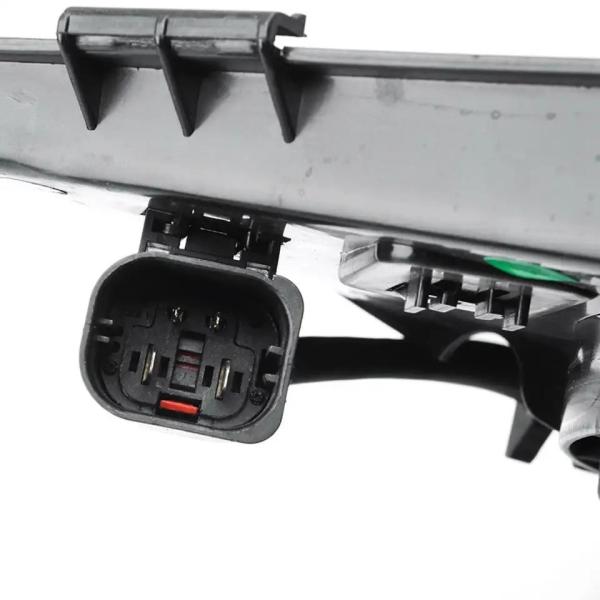 12V 600W Ventiladores de radiador automático para BMW E90 Ar condicionado Ventilador de arrefecimento de ar de carro OE 17427562080