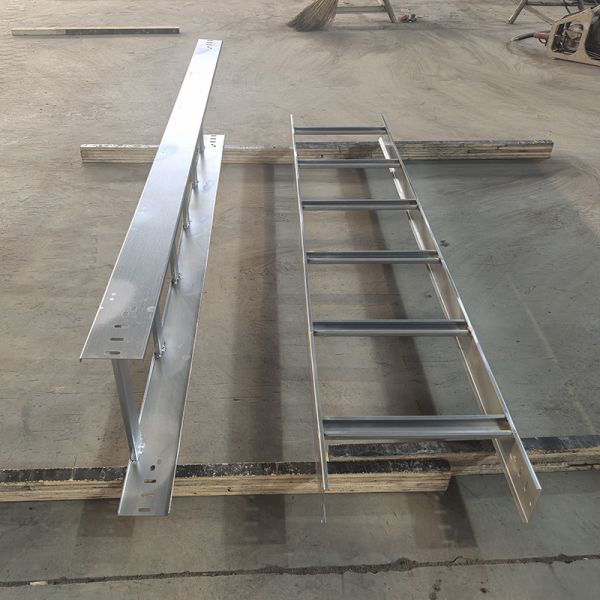Fire Resistance Galvanized Ladder Cable Tray Wall Mounted High Flexibility Steel