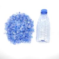 Des flocons de bouteilles en PET de couleur bleue recyclés de qualité 3A pour la fabrication de bouteilles