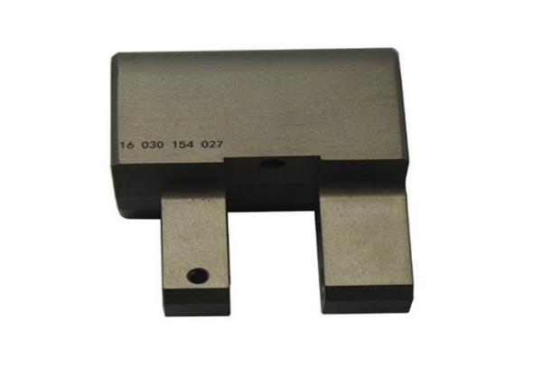 EDM Corte de fios CNC Partes de usinagem de metal Peças médicas Aço 4.8 8.8 Negro Oxidar