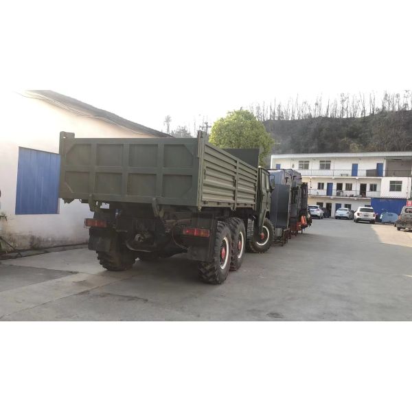 Использованный грузовой бак Размеры 4200 x 2450 x 1000 мм 6x6 Weichai Engine SX2150 внедорожник