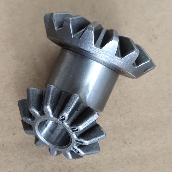 Passenger Tricycle / Auto Rickshaw Gear 20CrMnTi Material Made Noise Free