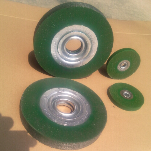 80MM OD Stainless Steel Encapsulated Wire Wheel Brush Strong Brushing Action
