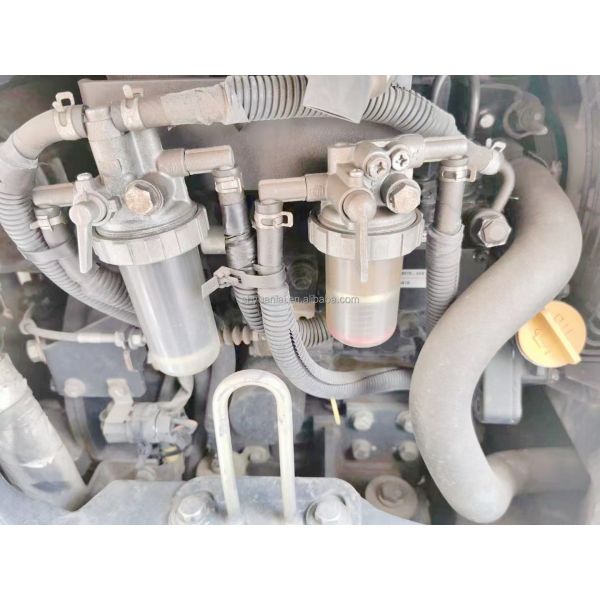 Оригинальный гидравлический цилиндр подержанный экскаватор ZX17 с превосходными и доступными ценами