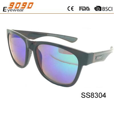 Classic sports sunglasses ,made of plastic , UV 400 protection lens