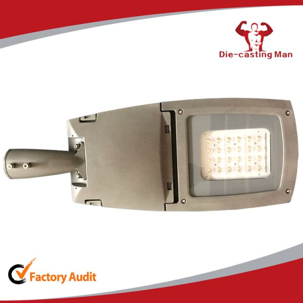 Super Bright IP66  IK08 120W 5 year warranty open without tool LED Street Light Fixture For Roadway