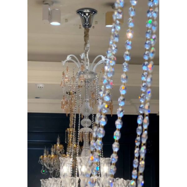 Роскошные люстры в стиле Франции с шампанскими подвесками