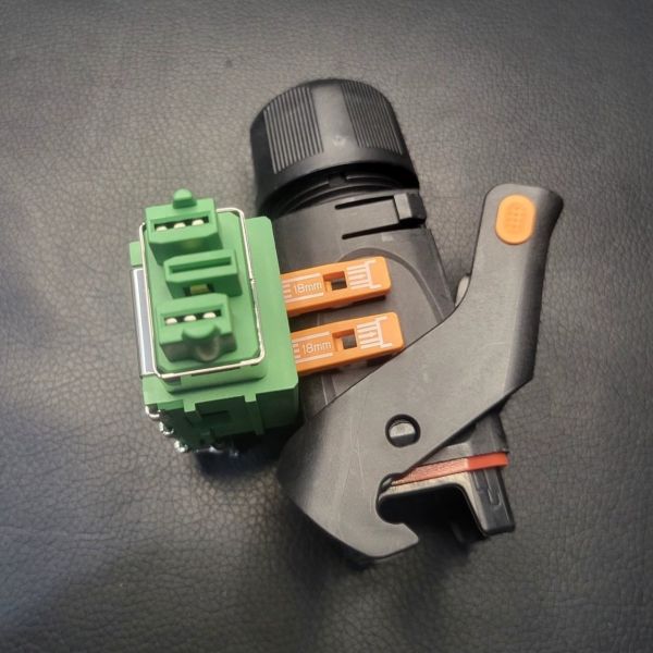 Original Huawei CZ94-2T-50A 5G AAU Power Connector For AAU 5639/5619/5616/5636/5336/5639W