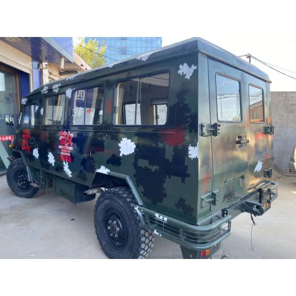 4X2 использовало IVECO 2046 дизельных полици 3.2T с дорожного транспортного средства