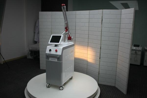 Long Flexible Arm,Firm Body,Fine material and components,make up to a ND Yag Laser Machine