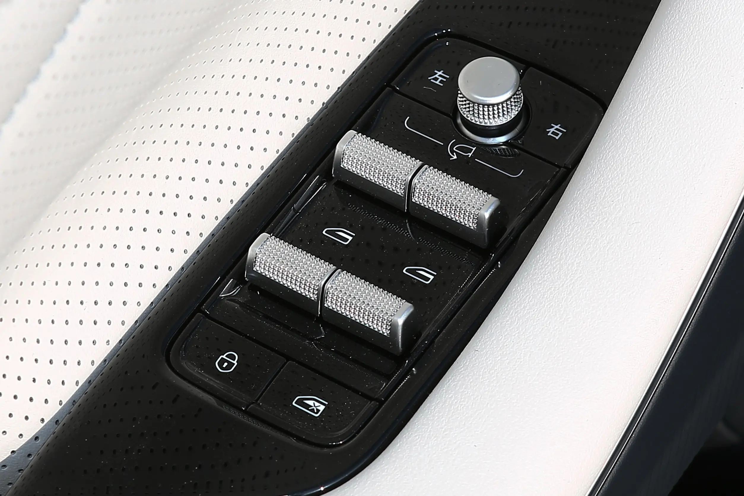 Galaxy E8 MAX Geely EV Car PHEV 2024 550 км Дальность 272 лошадиных сил