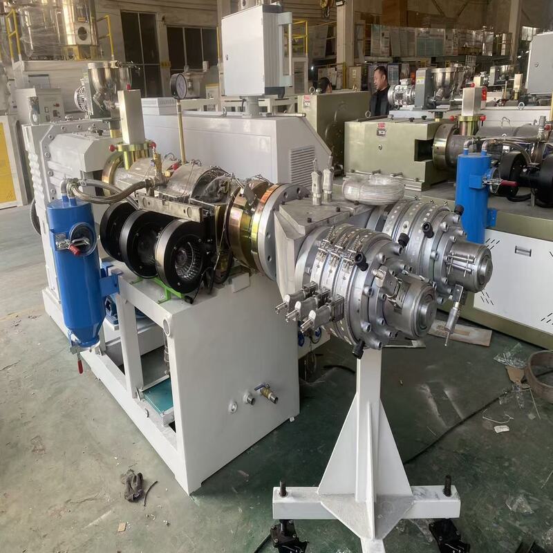 Good Plasticizing PVC Pipe Extrusion Machine 16mm ‑ 63mm  Pipe Extruder