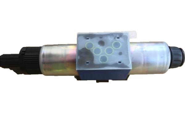 Rexroth Proportional Valve 4WREE10W75-2X/G24K31/A1V High-Performance Blue Fast Response Easy Integration Good Stability