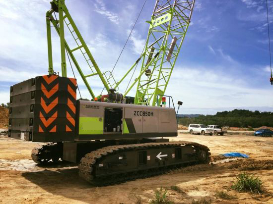 85 Ton ZCC850 Hydraulic Crawler Crane in Construction Lifting Hoisting Machinery