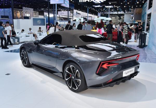 High Speed Sport  Electric MG Car Long Range Cyberster 501km EV Electric Vehicle