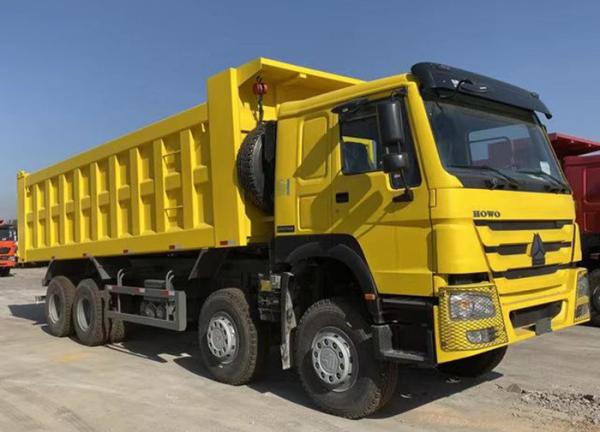 Sinotruk 8X4 12 Wheeler Dump Truck with High Load Capacity and Durable Diesel Engine