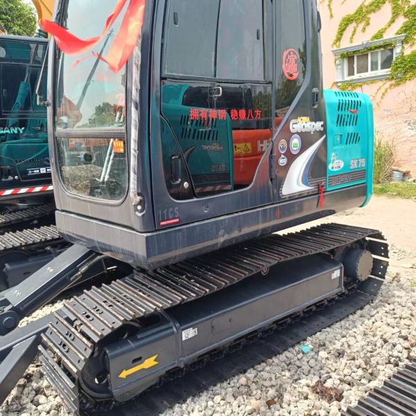 Kobelco SK75 Used Excavator Equipment 7.5 Ton Heavy Duty Construction Equipment