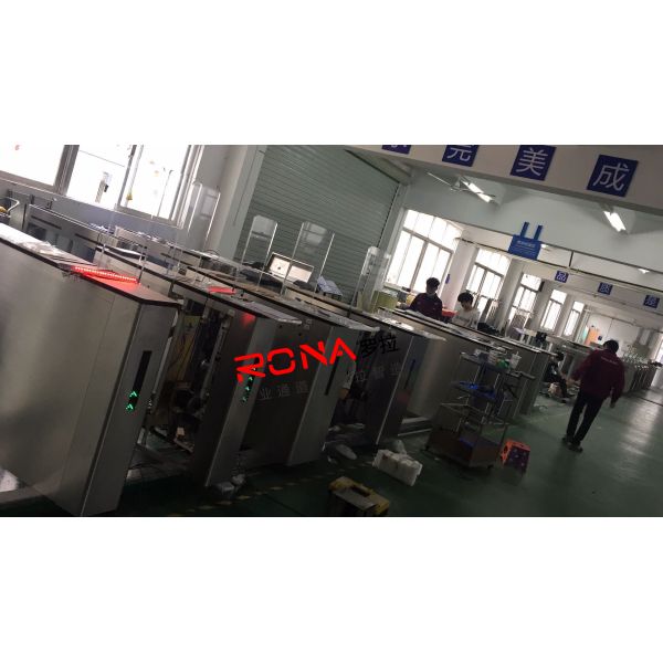 Анти- закрепляя акриловое качание сползая турникет ворот 100W барьера автоматический пешеходный