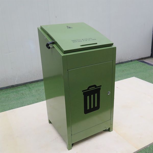 2020 New style waste cans bear proof dust bins wildlife protection bin with locks steel metal garbage bins