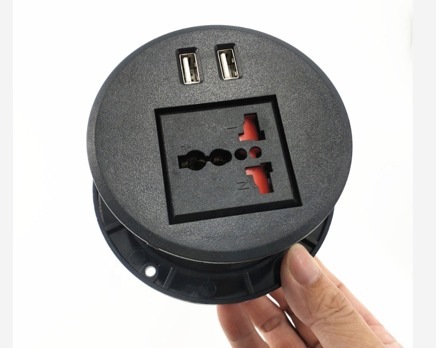 Черный всеобщий выход силы вокруг гнезда usb grommet силы построенного в гнезде usb силы круга офисной мебели софы стола