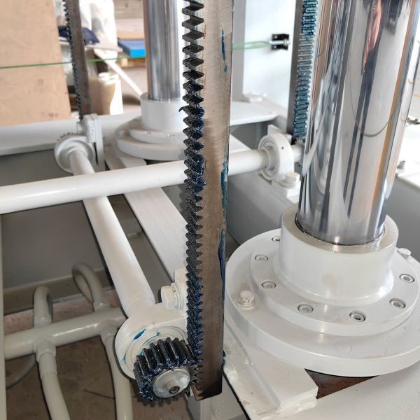 Easy to Operate 5layer Plywood MDF Wood Hot Press Machine For Door Making Woodworking