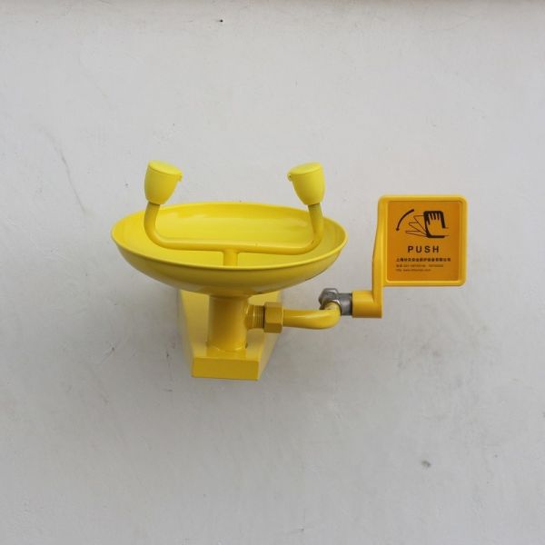 Factory price Professional Anti-corrosion ABS coating Eyewash, Wall Mounted Eyewash station