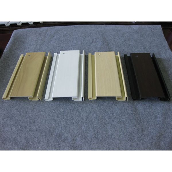 Прокатанный Mdf прорезал прессовать панели стены предкрылка переклейки