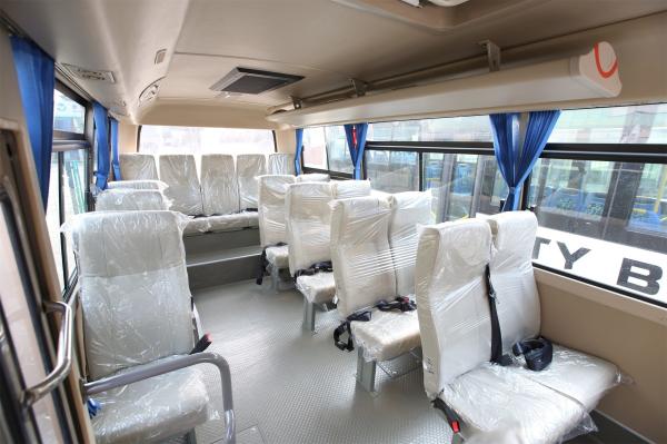 110Km / H Luxury Passenger Bus , Star Minibus Euro 4 Coach School Bus