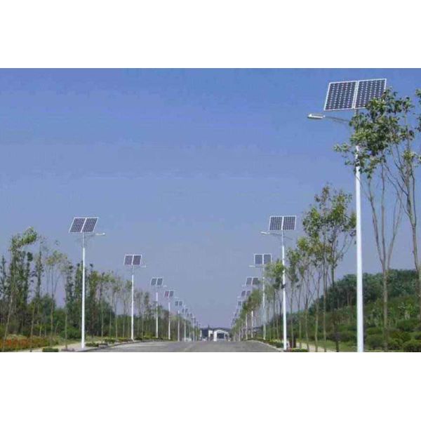 High Safety Road Smart Solar Street Light No Radiation Low Maintenance Cost