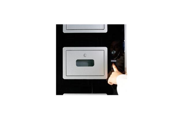 21.5 Inch Kiosk Digital Signage Cell Phone Charging Station In Public