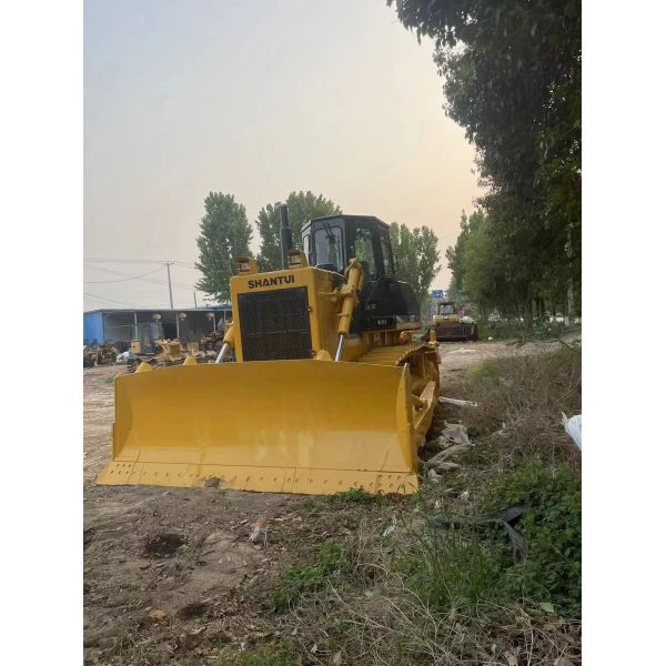 Used SD22 Bulldozer with Diesel Engine and Sumitomo Hydraulic Cylinder