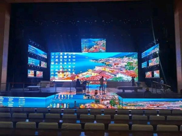 Outdoor Full Color LED Display - 1/16S Driving Mode IP65 Waterproof 5000 Brightness