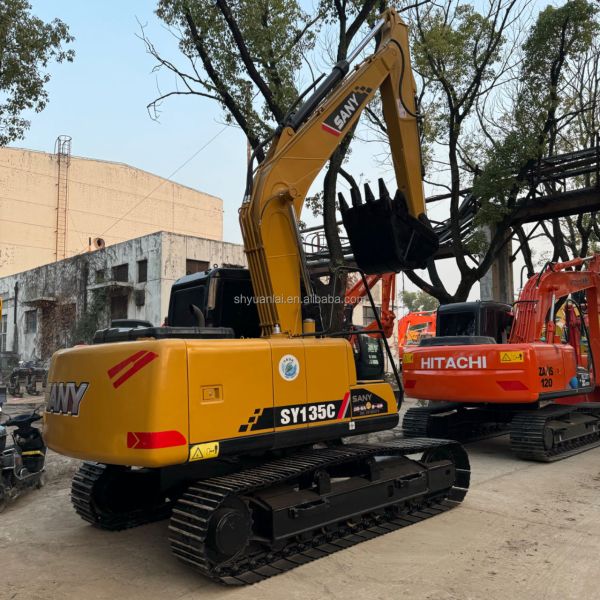 2019 Sany 135 Excavateur d'occasion Économie d'énergie pour les excavateurs à main usagés